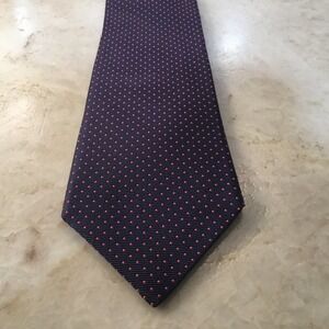ROUNDTREE & YORKE SILK TIE